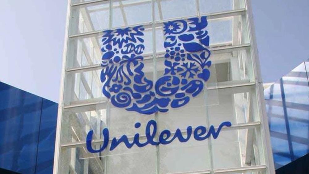  Logo da Unilever em um fundo de parede branco.